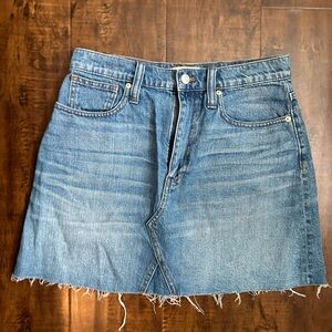 Madewell denim mini skirt size 28